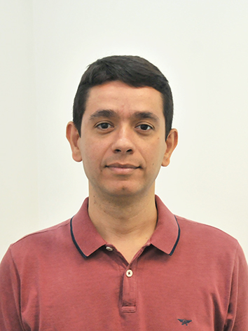Leandro Vargas Barreto de Carvalho